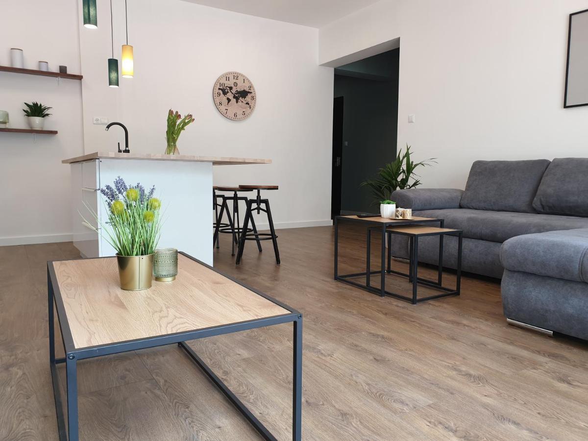 우치 Apartament Milionova 아파트 외부 사진